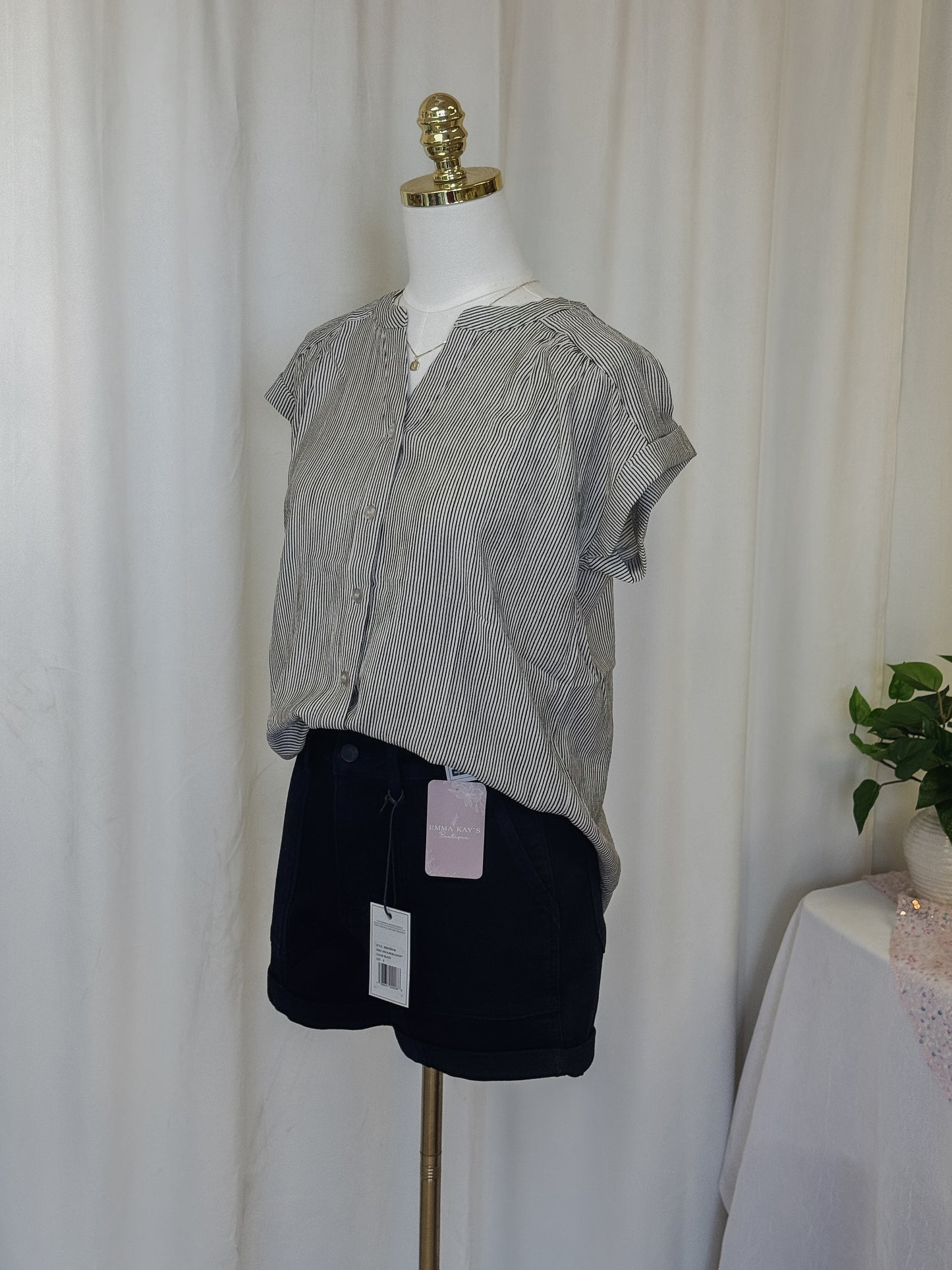 Black Denim Weekender Short Double Rolled Cuff
