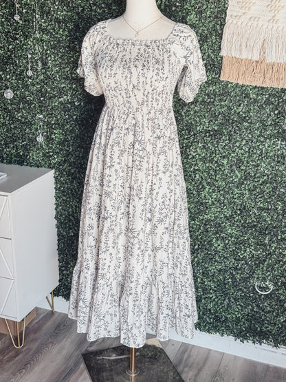 Maddie Midi Dress with Bubble Sleeve