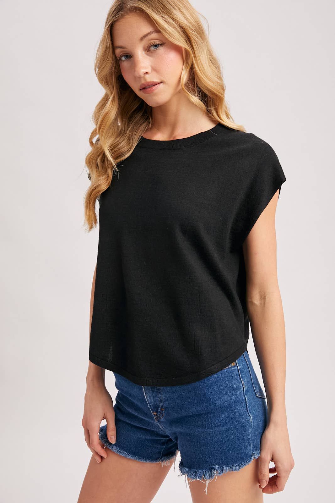 The Sandstone Everyday Tee