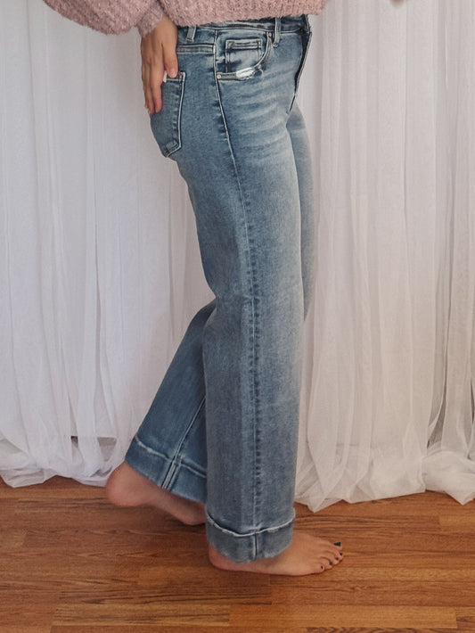Mid Rise Crop Straight With Taylor Cuffed Jeans