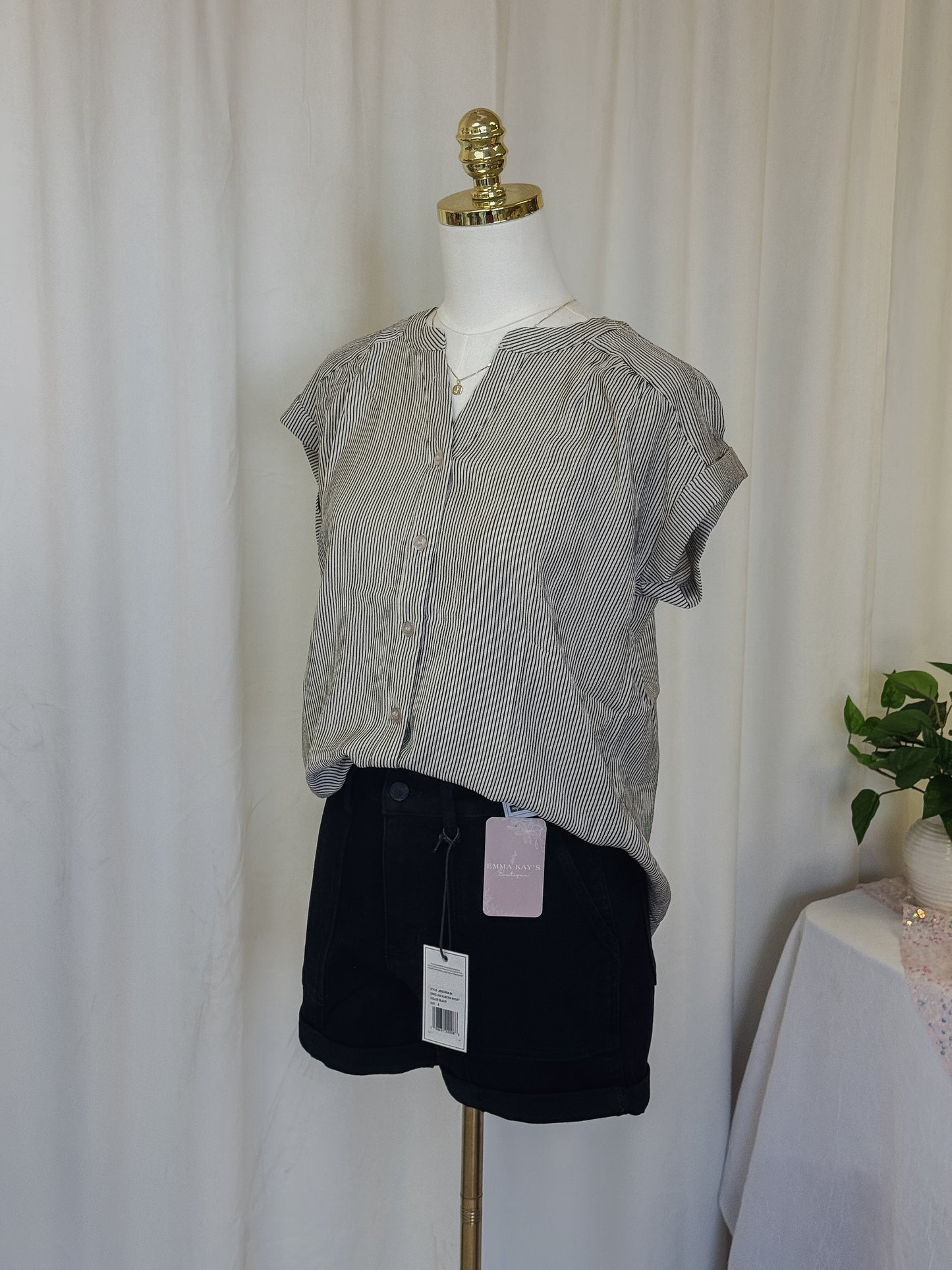 Black Denim Weekender Short Double Rolled Cuff