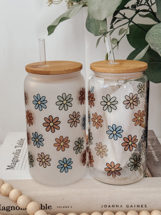 Cozy Fall Daisies 16oz Glass Can Cup - Emma K Designs